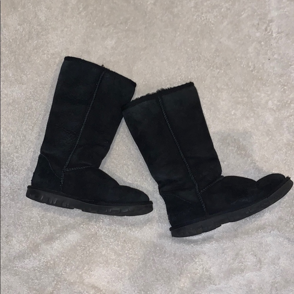 🖤UGG Black Boots - Size 6🖤